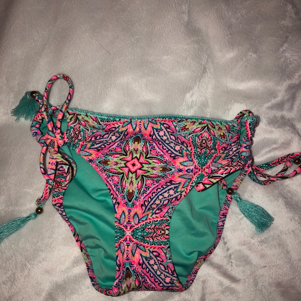Bikini bottoms